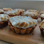 тарталетки с лимонным курдом и итальянской меренгой